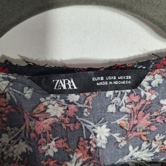 Zara Womens Cottagecore Tunic Top Floral 3/4 Sleeve Cinch Cuff Split Neck Small - Picture 5 of 12